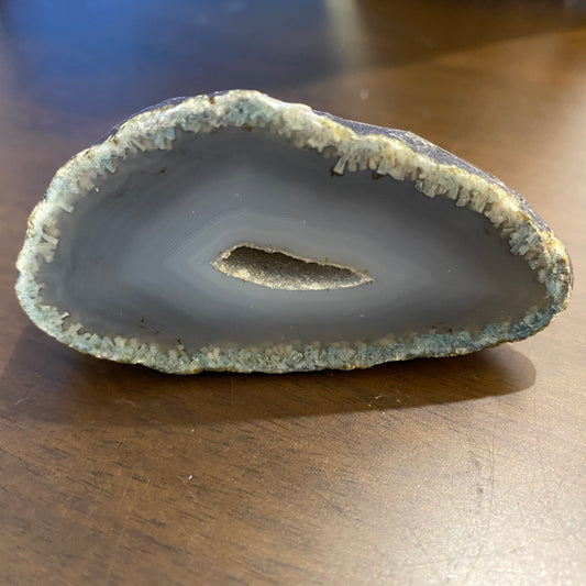 Grey Agate Geode 122grams